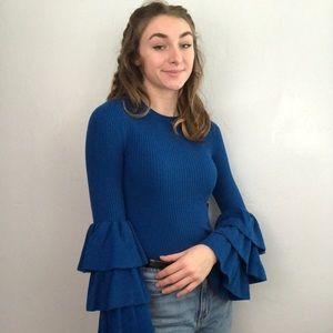 bell sleeve